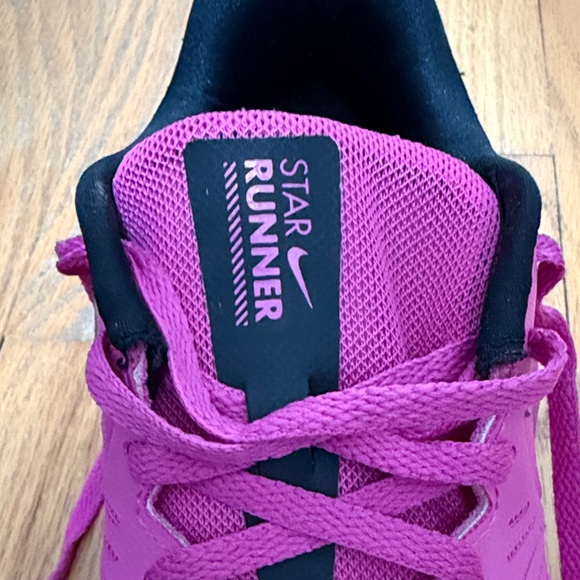 Nike Kids Youth Pink Athletic Shoes Fits Womens 8 1/2 - Picture 8 of 9